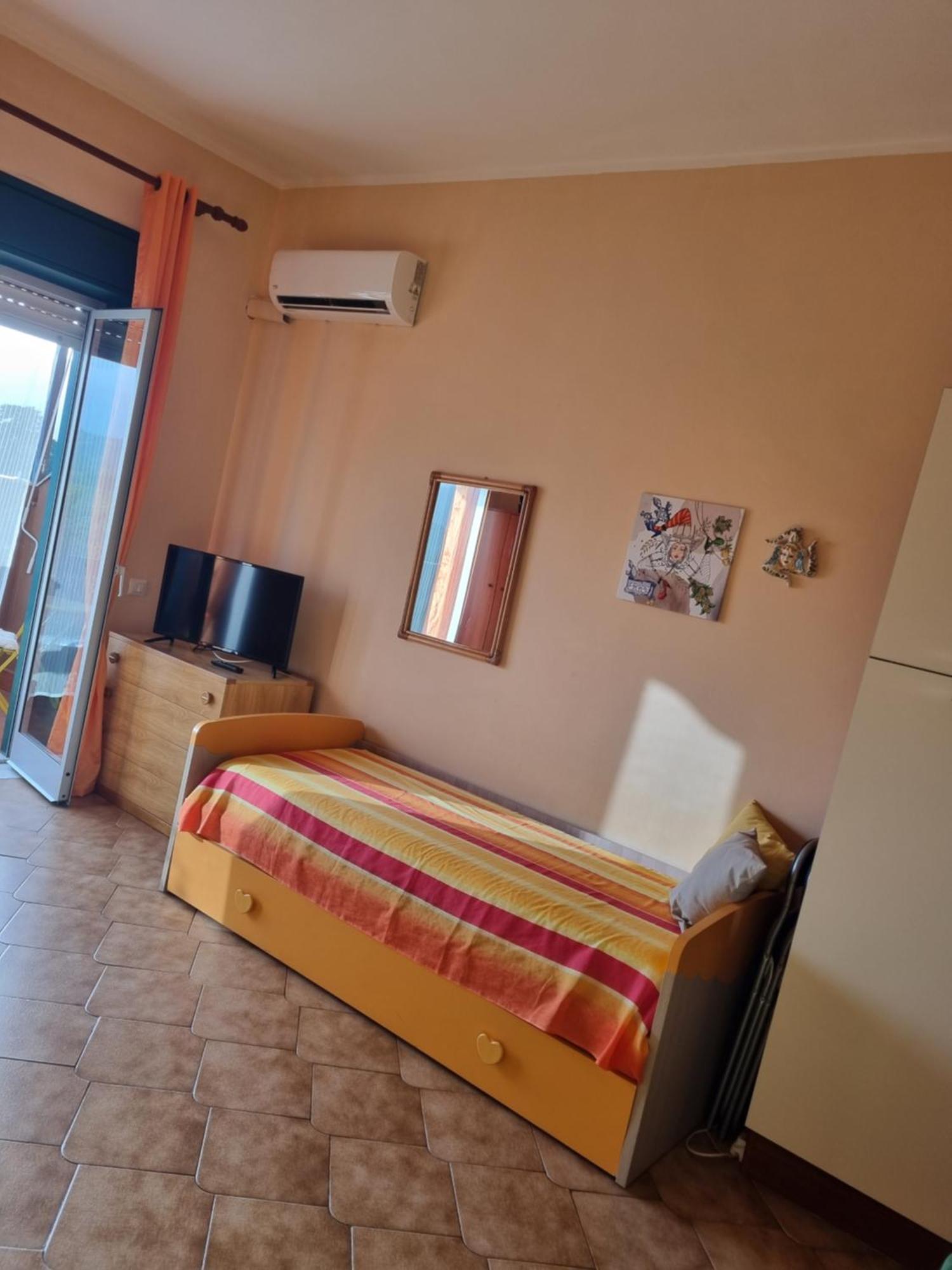 Appartamento Les Roches Noires Giardini Naxos Exterior photo